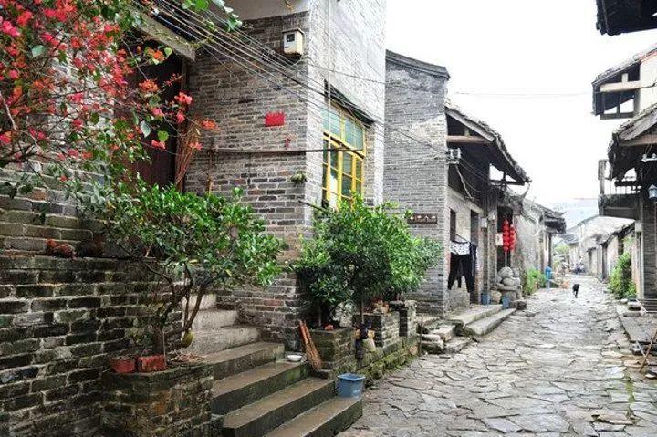 本以为谢振轩长大后会是第二个谢霆锋，近照爆出为什么网友说太失望了？游戏画面